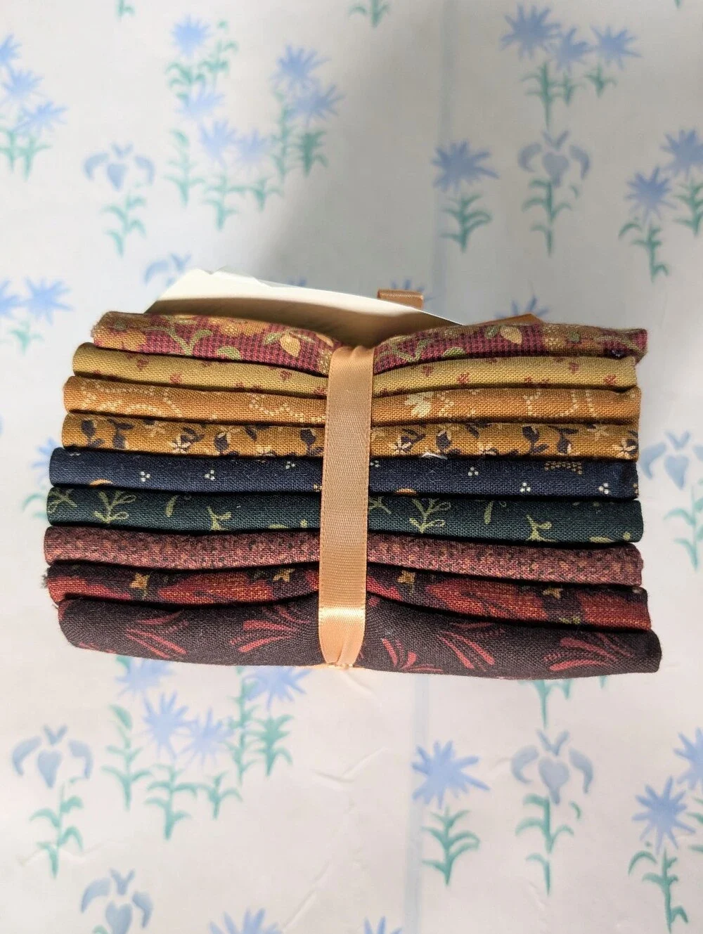 RJR Fabrics Vintage Stitches Thimbleberries Club 2006 Fat Quarter Bundle NEW OOP